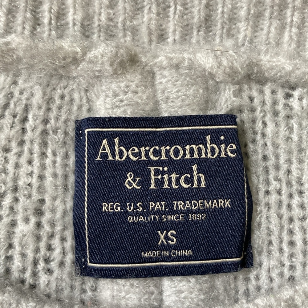 Abercrombie & Fitch Size Xs Gray Split Back Sweat… - image 5
